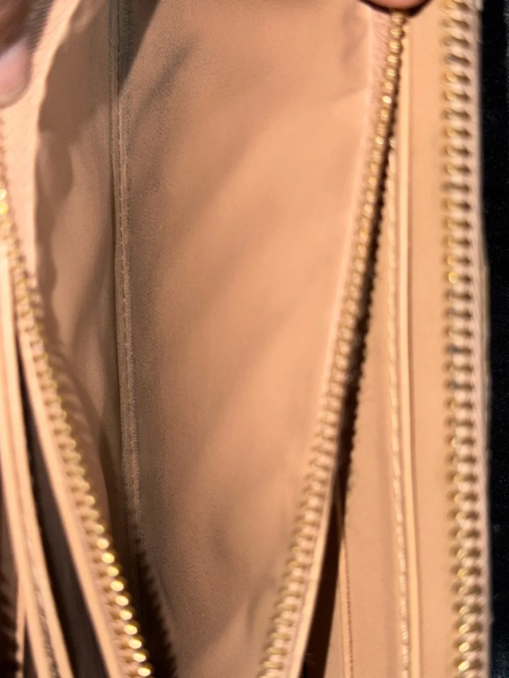 Louis Vuitton Monogram Vernis Zippy Wallet in a bronze/noisette patent leather